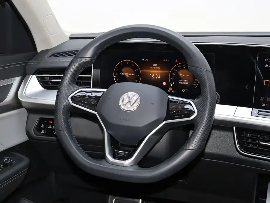 Volkswagen Tavendor 2023 Lanxun 380TSI 4WD R-Line Touring Edition 2024 — миниатюра 5