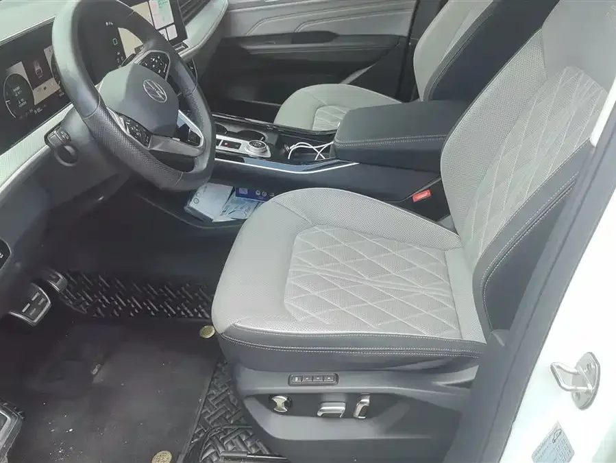 Volkswagen Tavendor 2023 Lanxun 380TSI 4WD R-Line Touring Edition 2023 — миниатюра 3
