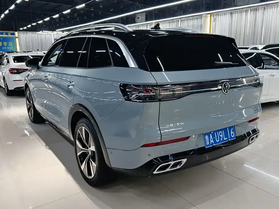 Volkswagen Tavendor 2023 Lanxun 380TSI 4WD R-Line First Edition 2023 — миниатюра 2