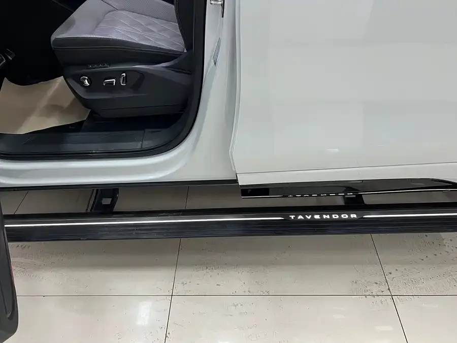 Volkswagen Tavendor 2023 Lanxun 380TSI 4WD R-Line Touring Edition 2023 — миниатюра 3
