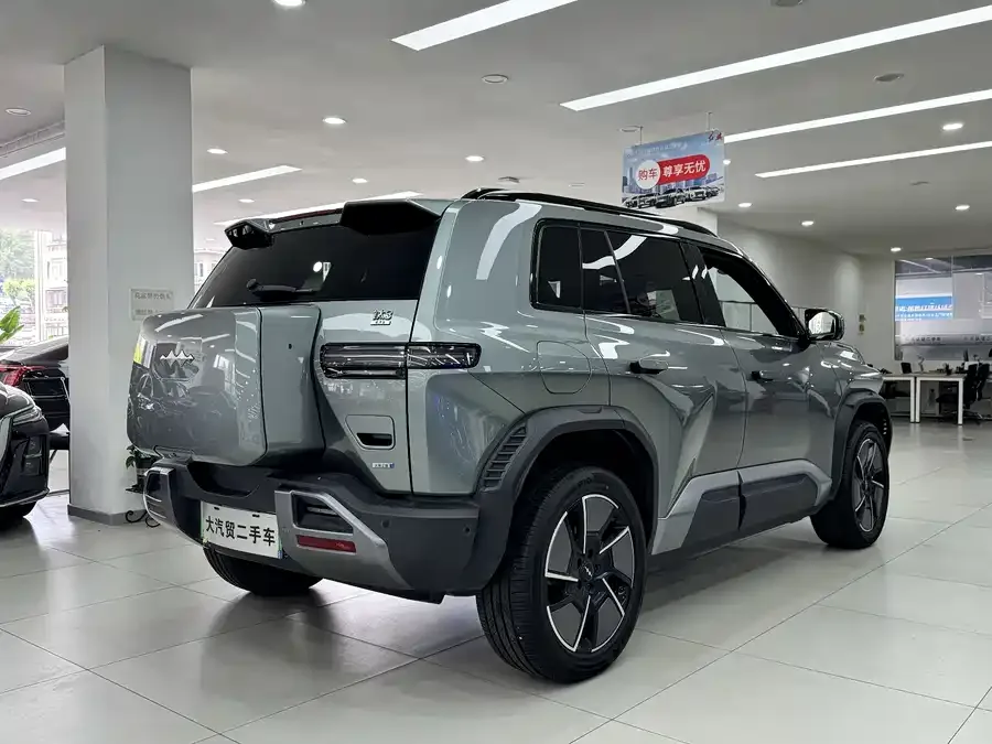 BYD Leopard Titanium 3 Titanium 3 2025 501KM 4WD Ultra Edition 2025 — миниатюра 4