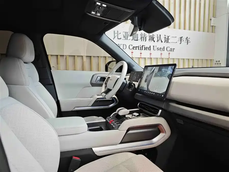 BYD Leopard Titanium 3 Titanium 3 2025 501KM Rear-wheel Drive Max Edition 2025 — миниатюра 4