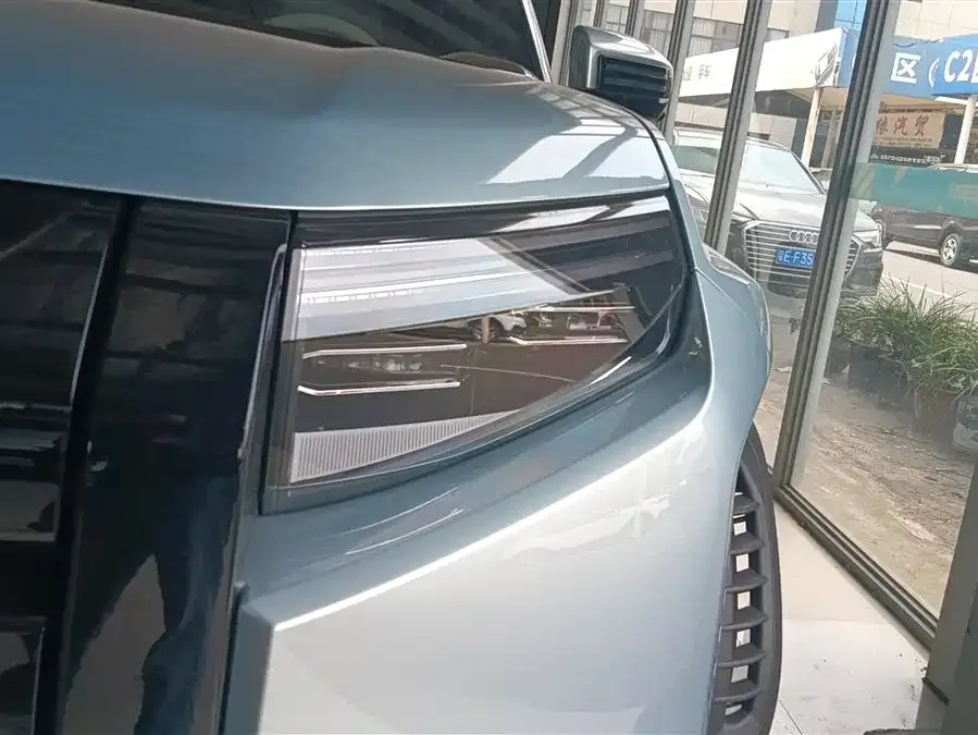 BYD Leopard Titanium 3 Titanium 3 2025 501KM Rear-wheel Drive Max Edition 2025 — миниатюра 5