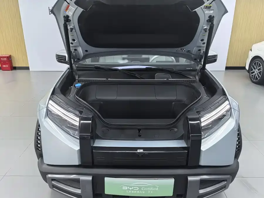 BYD Leopard Titanium 3 Titanium 3 2025 501KM 4WD Ultra Edition 2025 — миниатюра 3