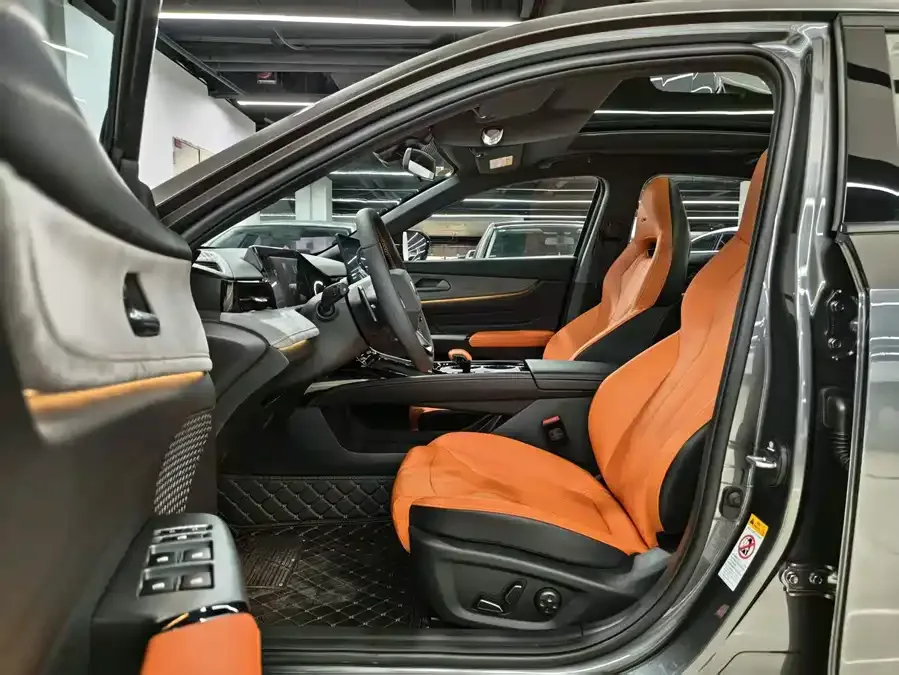 Changan UNI-V Changan UNI-V 2024 1.5T Premium Edition 2025 — миниатюра 2