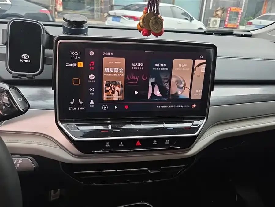 Volkswagen ID.6 Crozz ID.6 CROZZ 2022 Long Battery PURE+ Edition 2022 — миниатюра 4