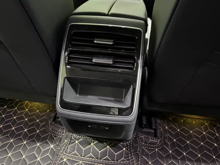 Volkswagen ID.7 VIZZION Volkswagen ID.7 VIZZION 2024 AIR 2024 — миниатюра 5