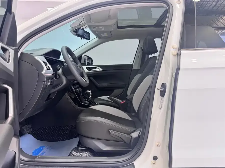 Volkswagen Tacqua Tanying 2021 1.5L automatic 30th anniversary commemorative edition 2022 — миниатюра 3