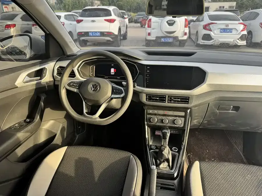 Volkswagen Tacqua Tanying 2021 1.5L Automatic Joy-Link Edition 2022 — миниатюра 3