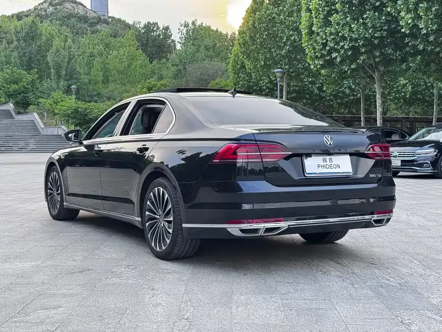 Volkswagen Phaeton / Phideon 2021 Phideon 380TSI Premium Edition 2022 — миниатюра 4