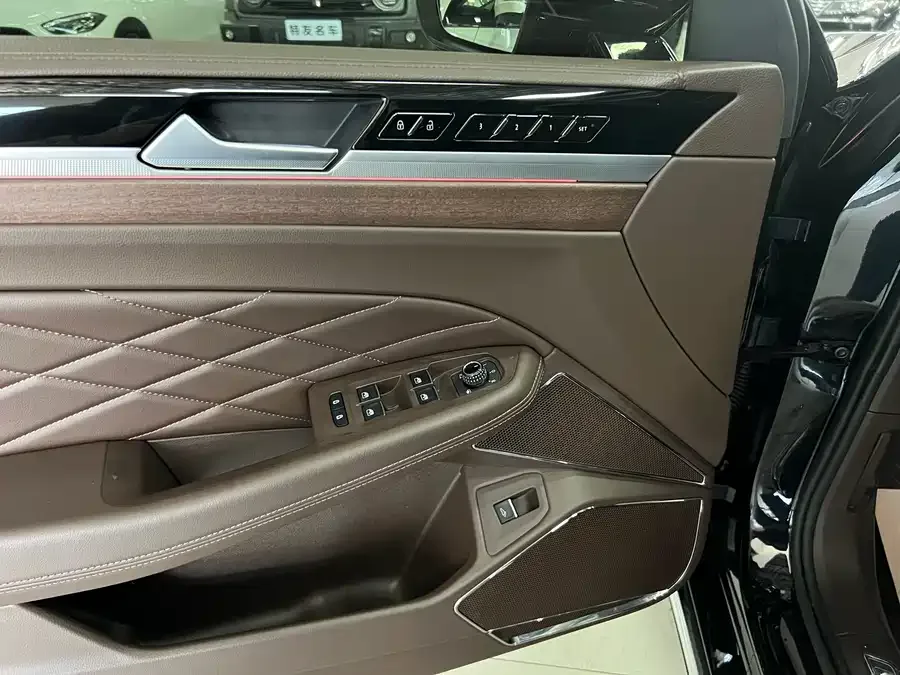 Volkswagen Phaeton / Phideon 2021 Phideon 380TSI Premium Edition 2022 — миниатюра 3
