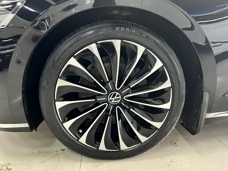 Volkswagen Phaeton / Phideon 2021 Phideon 380TSI Premium Edition 2022 — миниатюра 4