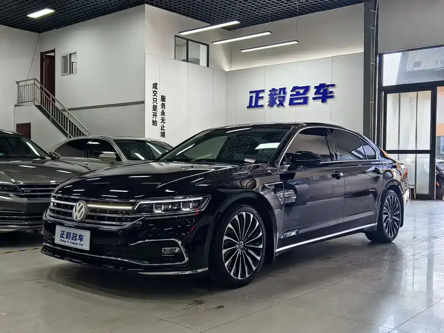 Volkswagen Phaeton / Phideon 2021 Phideon 380TSI Premium Edition 2022 — фото 1, купить с доставкой в Москву
