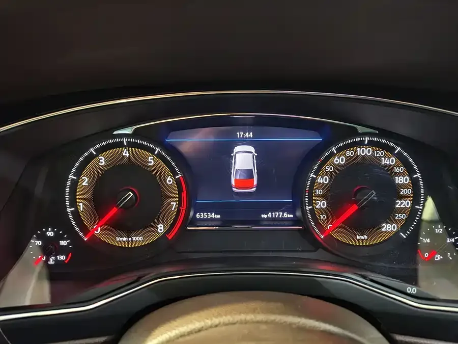 Volkswagen Phaeton / Phideon 2021 Phideon 380TSI Luxury Edition 2023 — миниатюра 5