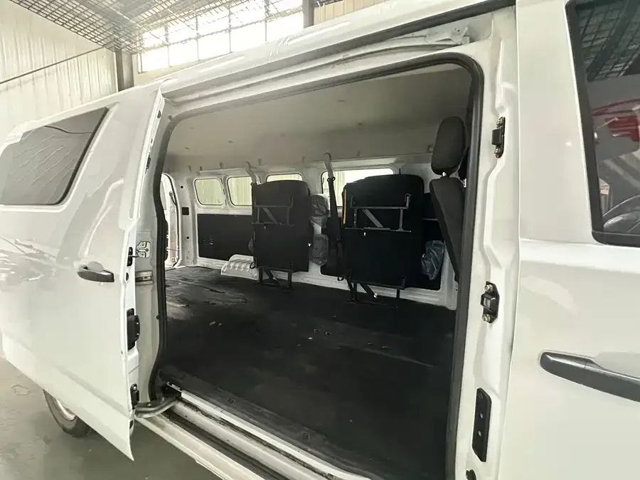 Karry finless porpoise E7 Yangtze River Dolphin E7 2025 Entrepreneurship Edition 41.86kWh 6-seater 2025 — миниатюра 3