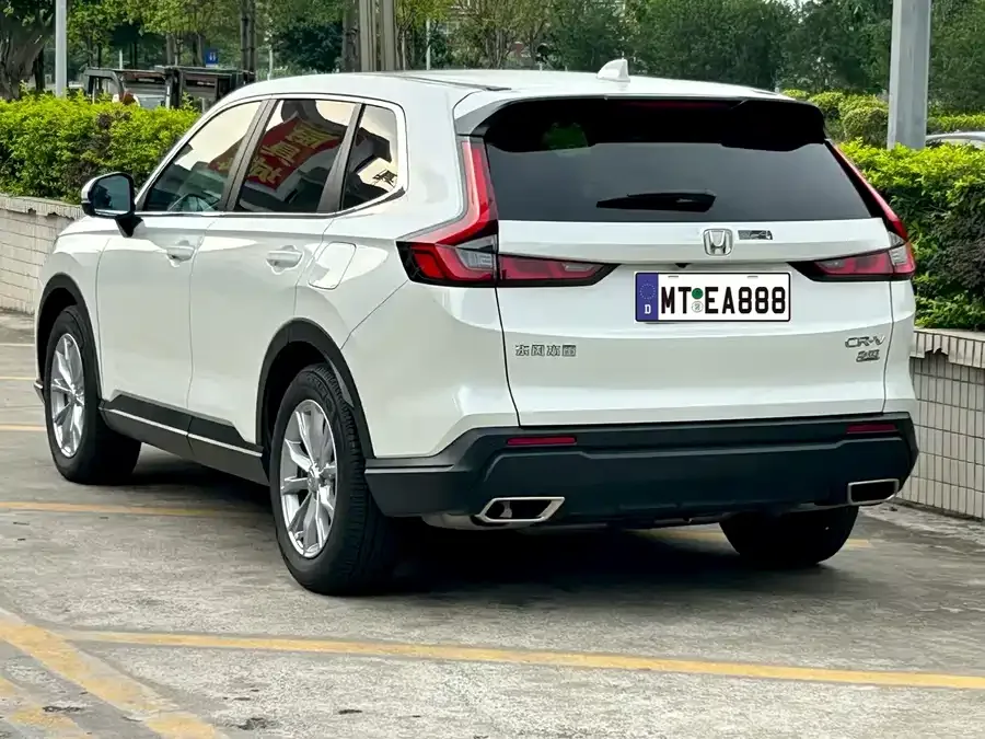 Honda CR-V 2023 240TURBO 2WD Premium Edition 7 Seaters 2022 — миниатюра 2