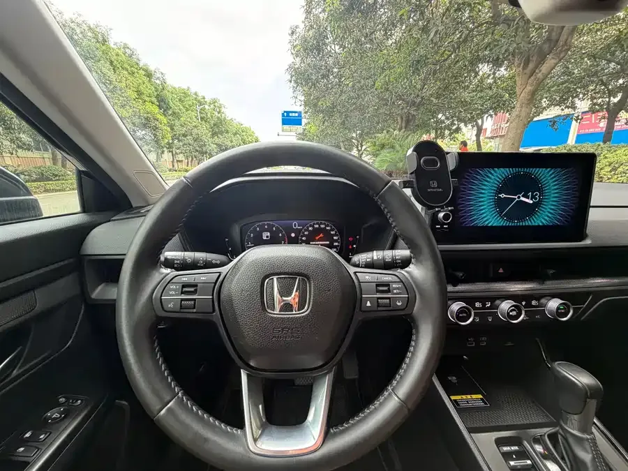 Honda CR-V 2023 240TURBO 2WD 5-seater 2023 — миниатюра 4