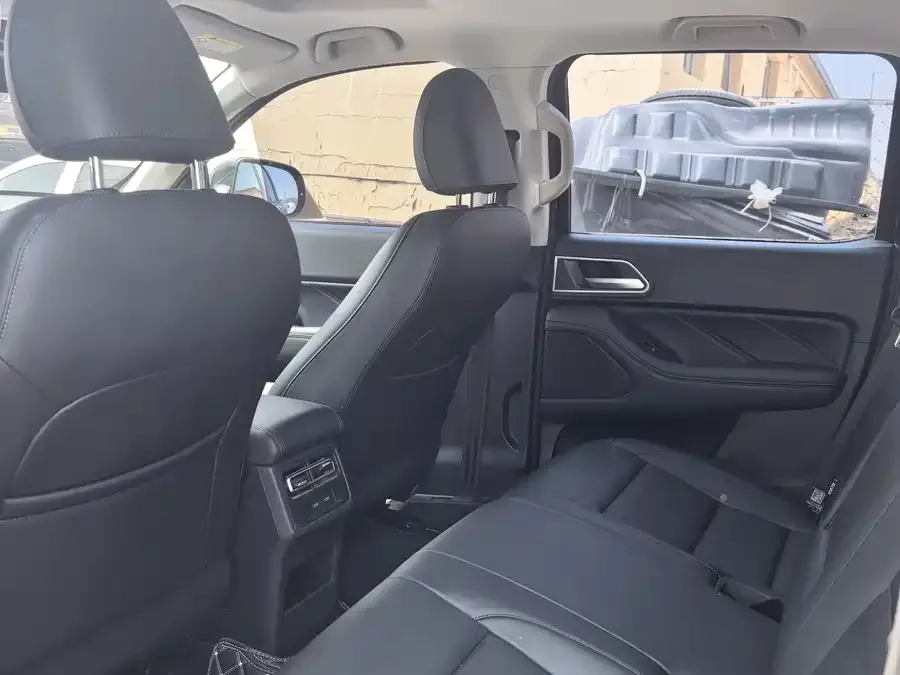 Great Wall gun 2023 2.0T Passenger Edition Automatic Diesel Four-wheel Drive Comfort Type GW4D20M 2023 — миниатюра 5