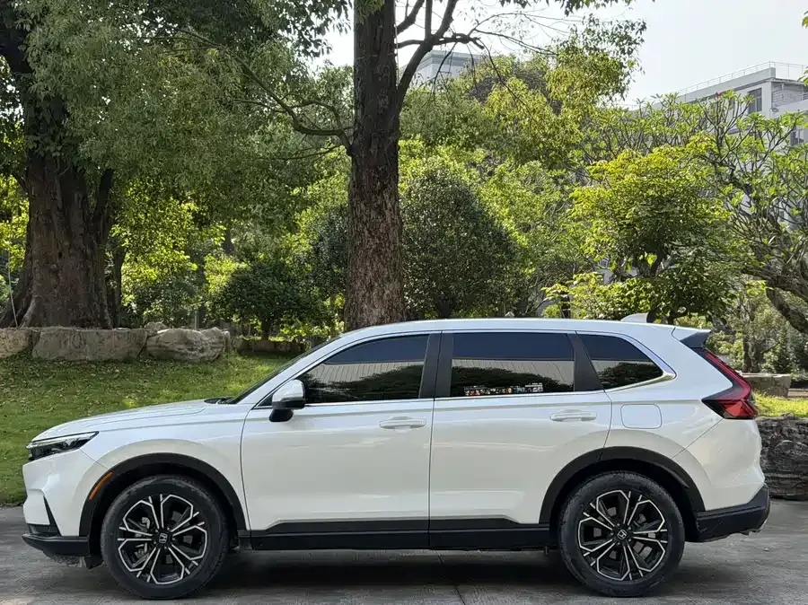 Honda CR-V 2023 240TURBO 4WD Honor Edition 5-seater 2023 — миниатюра 2