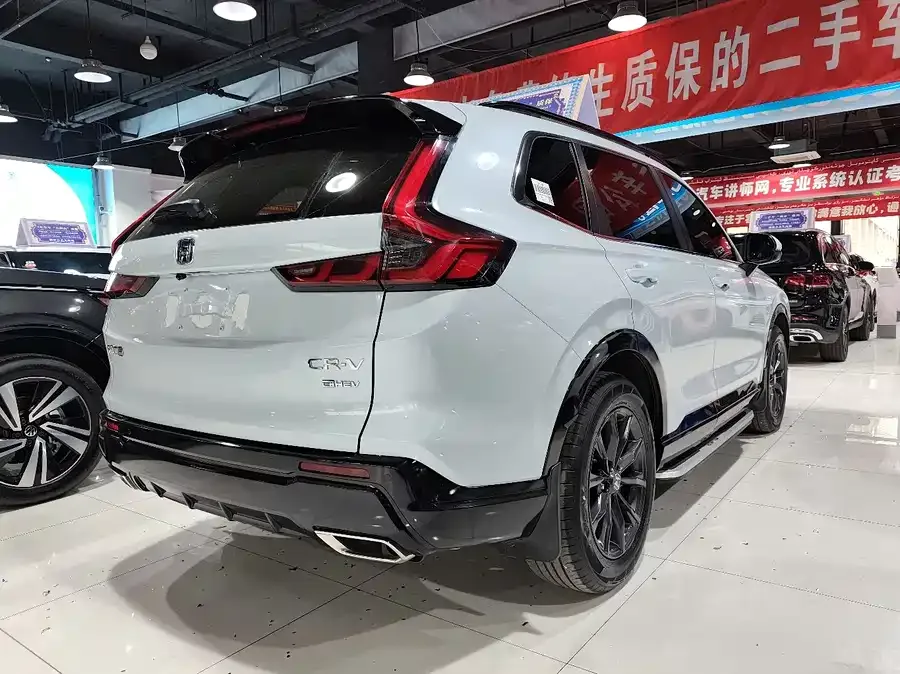 Honda CR-V 2024 2.0L e:HEV 2WD Zhiyi Edition 2025 — миниатюра 3