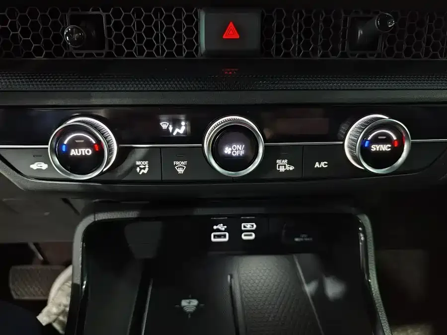 Honda CR-V 2024 2.0L e:HEV 2WD Zhiyi Edition 2025 — миниатюра 4