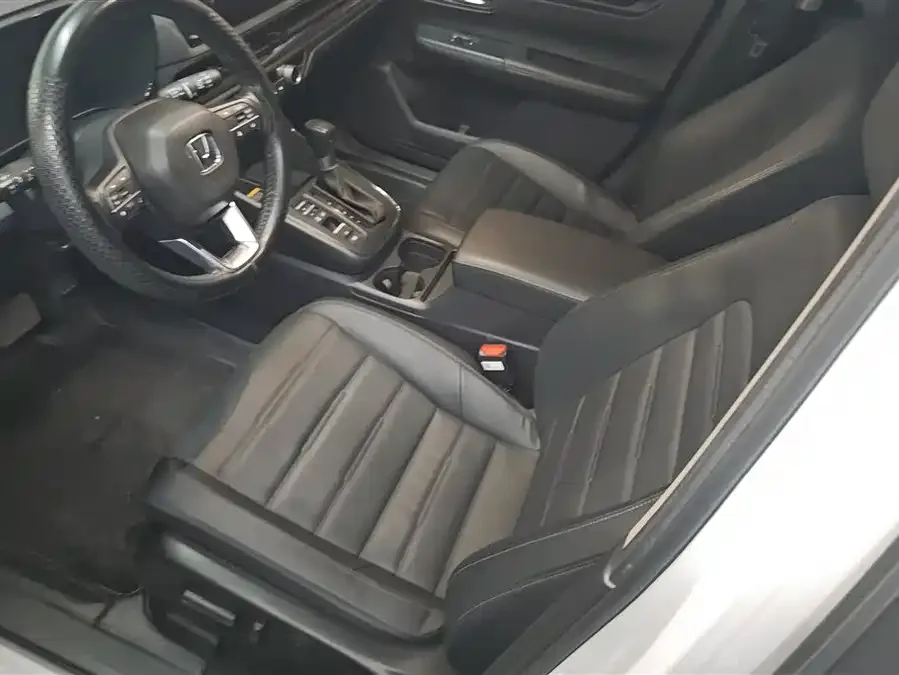 Honda CR-V 2023 240TURBO 2WD Front Edition 5 Seaters 2023 — миниатюра 3