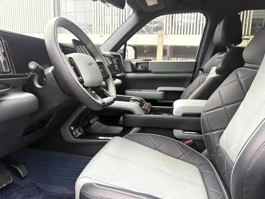 BYD Leopard Leopard 5 Leopard 5 2023 Pilot Edition 2023 — миниатюра 4