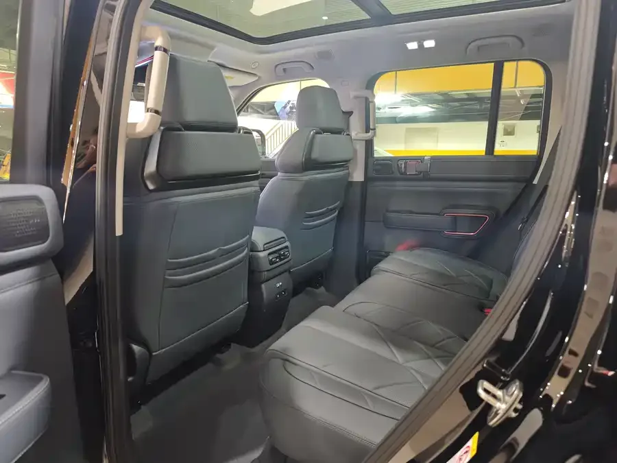 BYD Leopard Leopard 5 Leopard 5 2023 Discovery Edition 2025 — миниатюра 3