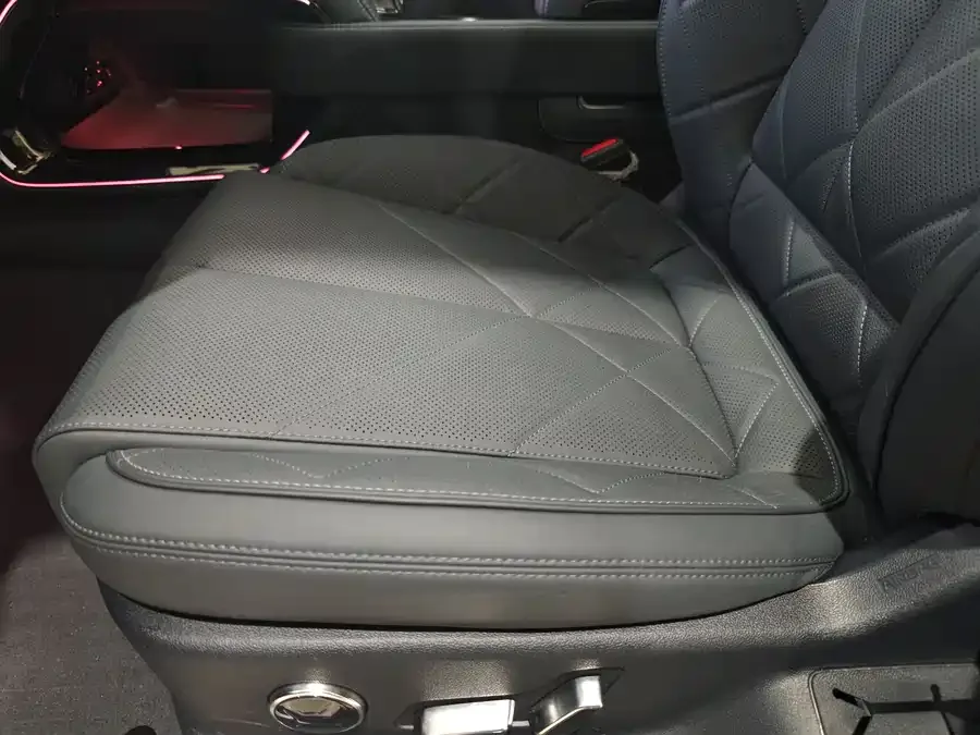 BYD Leopard Leopard 5 Leopard 5 2023 Discovery Edition 2025 — миниатюра 4