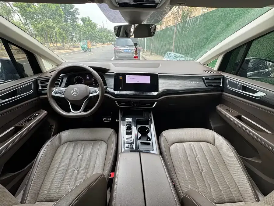 Volkswagen Viloran Weiran 2022 380TSI Zunchi Edition 2022 — миниатюра 2