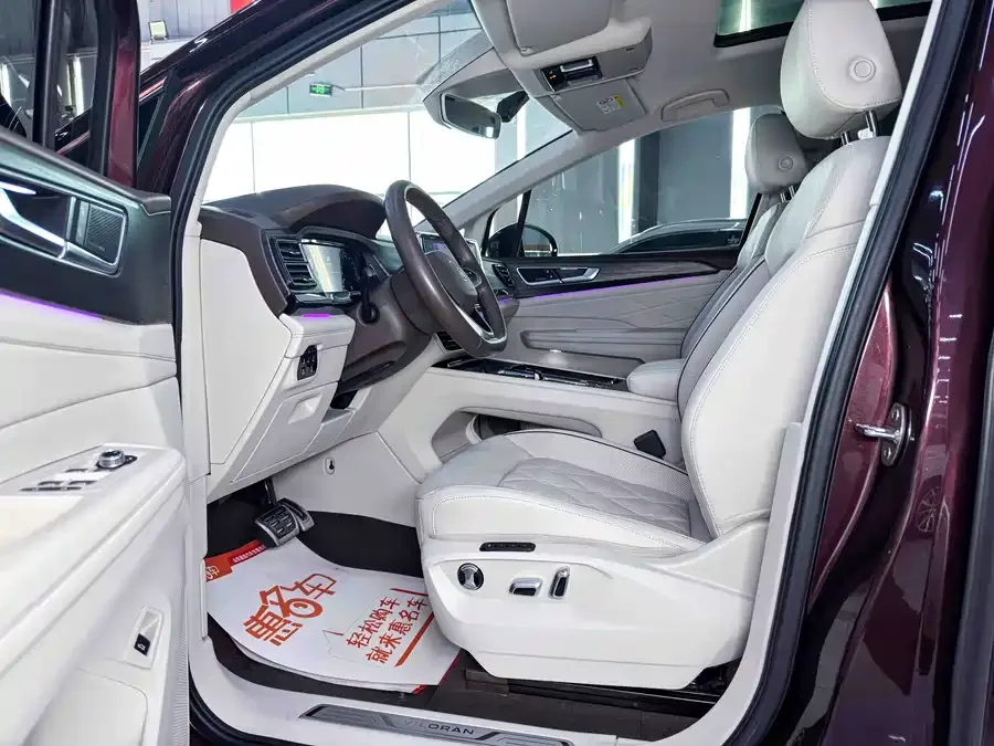 Volkswagen Viloran Weiran 2022 380TSI Premium Edition 2022 — миниатюра 2