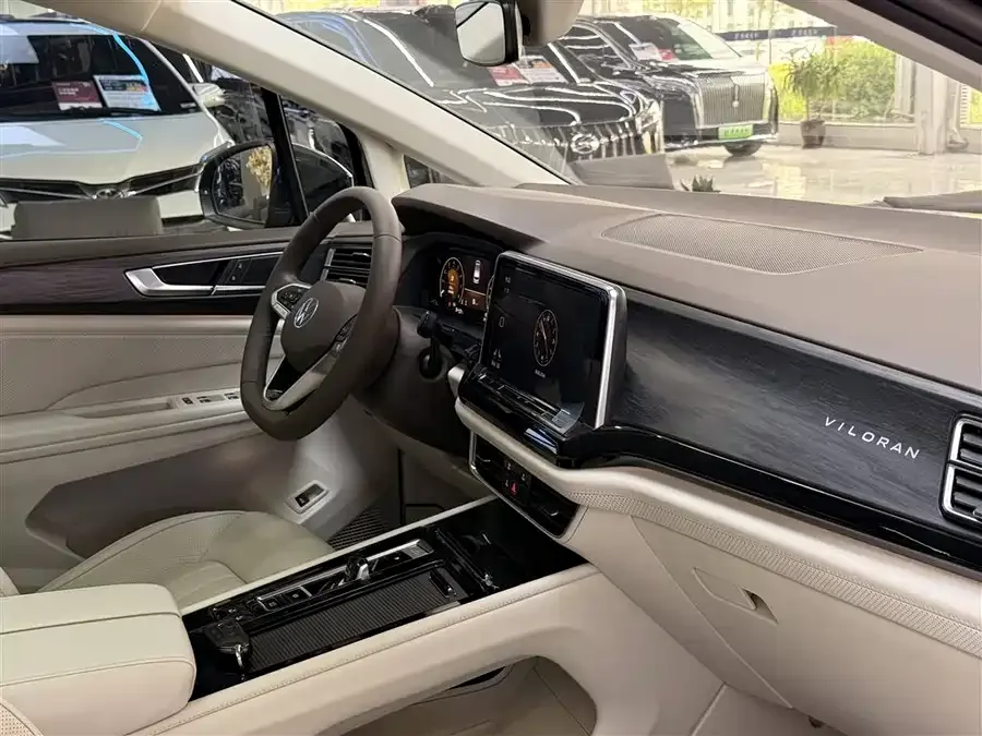 Volkswagen Viloran Weiran 2023 380TSI Zunchi Edition 2023 — миниатюра 5