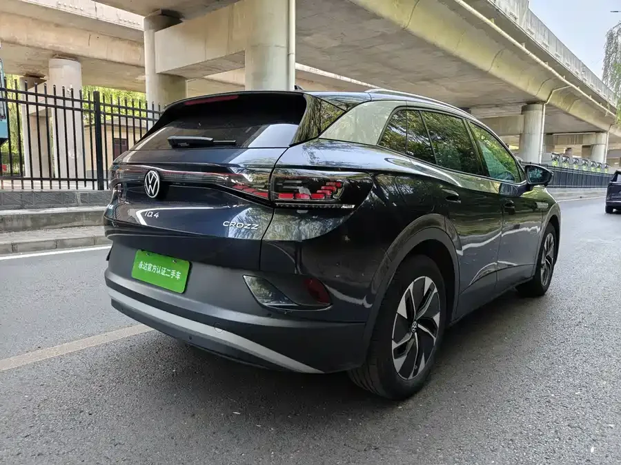 Volkswagen ID.4 Crozz ID.4 CROZZ 2024 Pure Enjoyment Limited Edition 2024 — миниатюра 2