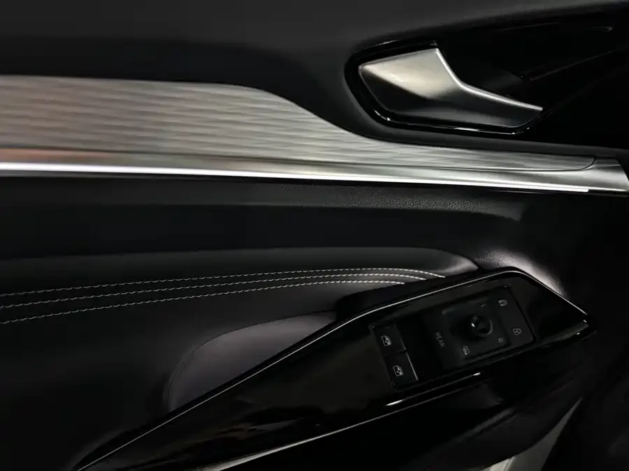 Volkswagen ID.4 Crozz ID.4 CROZZ 2021 Long-range PURE+ 2WD Edition 2022 — миниатюра 4