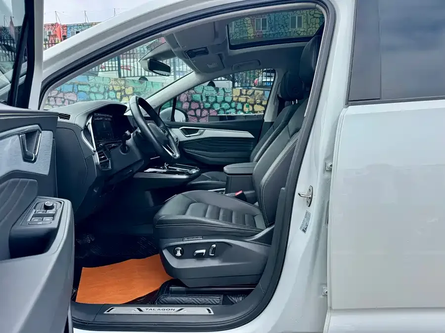 Volkswagen Talagon Lanjing 2023 facelift 380TSI 4WD luxury version Pro 6 seats 2023 — миниатюра 4