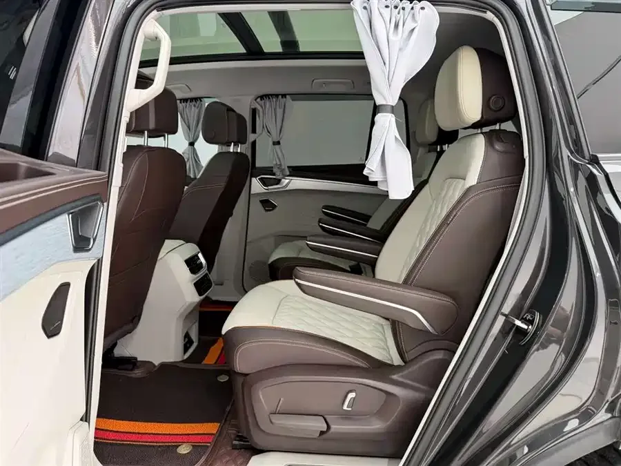 Volkswagen Talagon 2022 Lanjing 530TSI 4WD Flagship Shengjing Edition Pro 6 Seaters 2022 — миниатюра 5