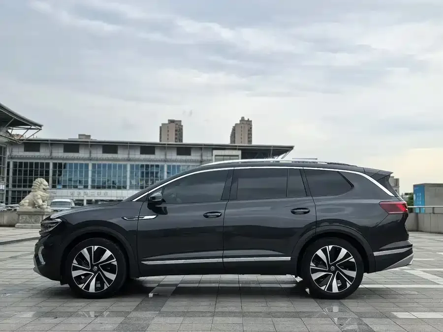 Volkswagen Talagon Lanjing 2023 facelift 380TSI 4WD luxury version Pro 6 seats 2024 — миниатюра 2