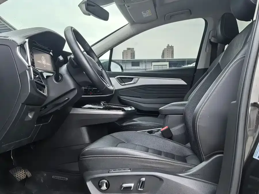 Volkswagen Talagon Lanjing 2023 facelift 380TSI 4WD luxury version Pro 6 seats 2024 — миниатюра 4