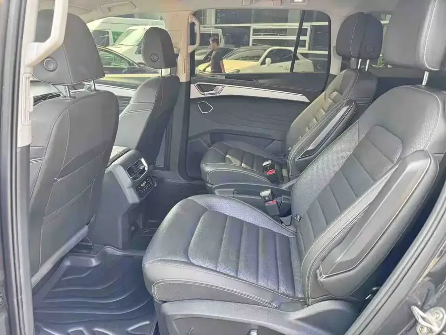 Volkswagen Talagon Lanjing 2023 facelift 380TSI 4WD luxury version Pro 6 seats 2023 — миниатюра 2