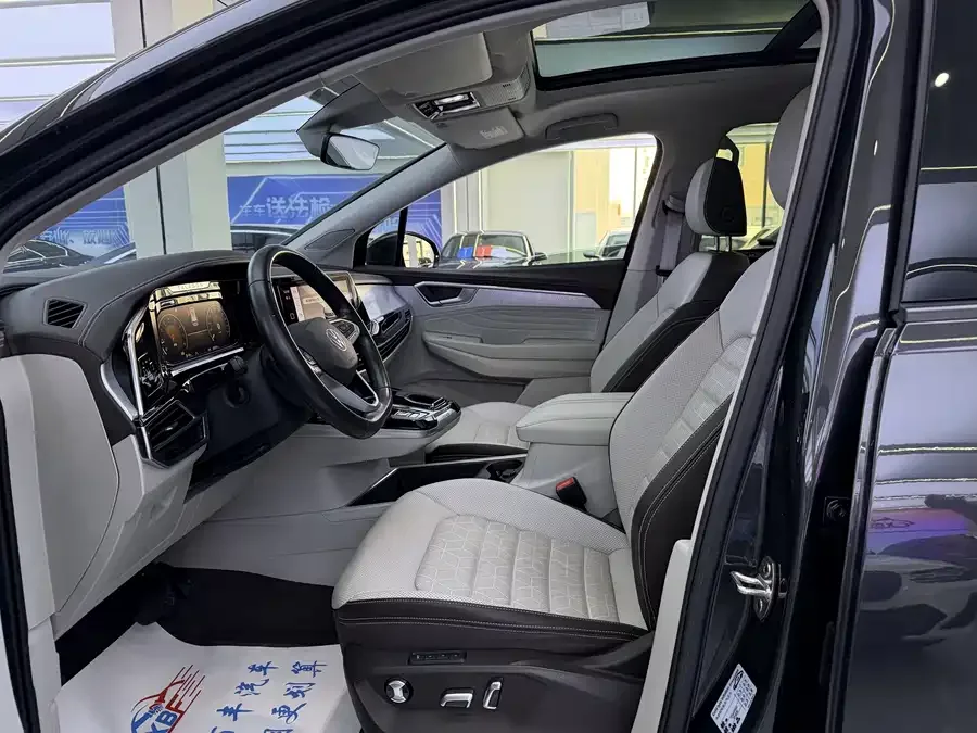 Volkswagen Talagon Lanjing 2023 facelift 380TSI 4WD luxury version Pro 7 seats 2023 — миниатюра 4