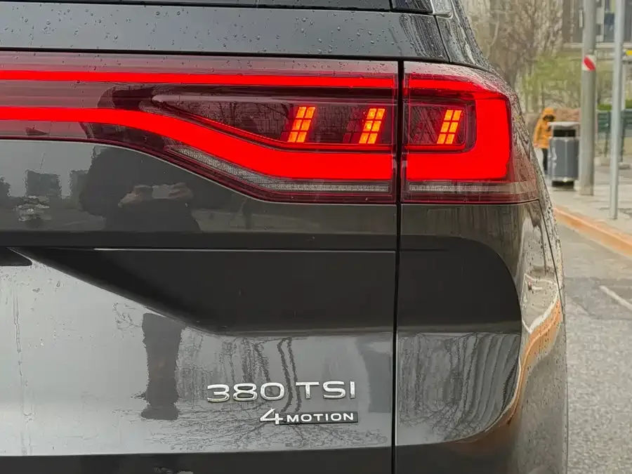 Volkswagen Talagon Lanjing 2023 facelift 380TSI 4WD luxury version Pro 6 seats 2024 — миниатюра 3