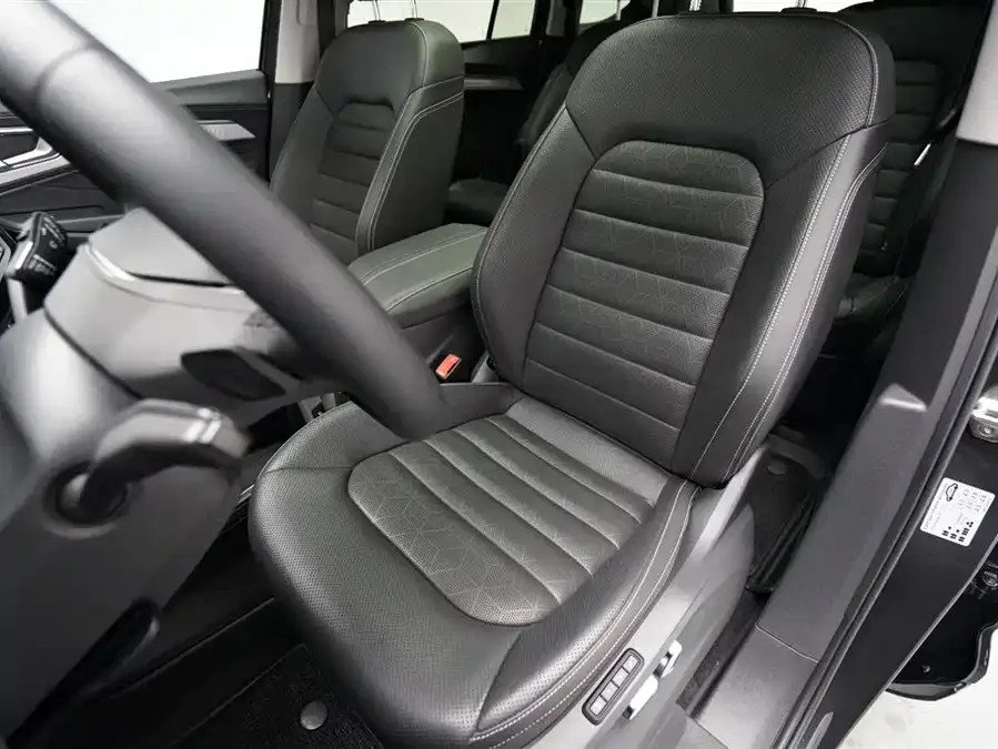 Volkswagen Talagon 2022 Lanjing 380TSI 4WD Luxury Jiajing Edition Pro 6 Seaters 2022 — миниатюра 2