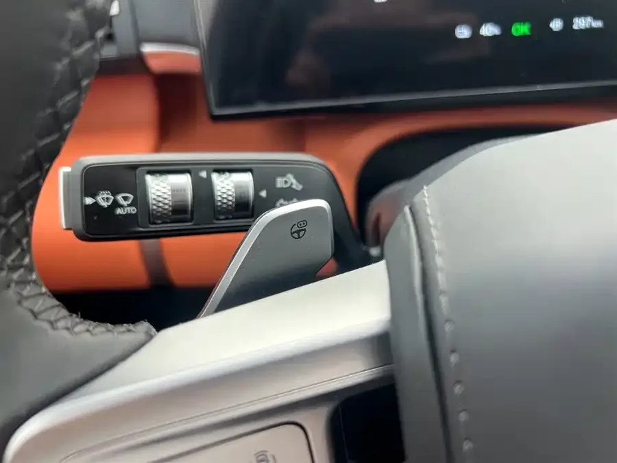 BYD Leopard Titanium 7 Titanium 7 2025 190KM Four-Wheel Drive Ultra Edition 2026 — миниатюра 4