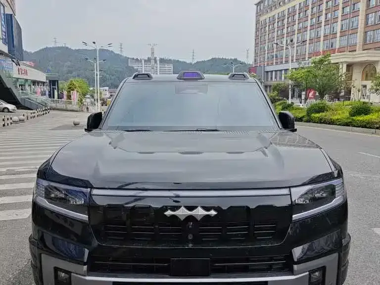 BYD Leopard Leopard 8 2025