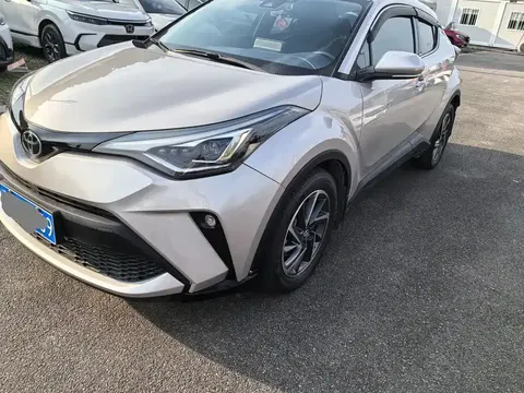 Toyota C-HR 2022 buy in Moscow