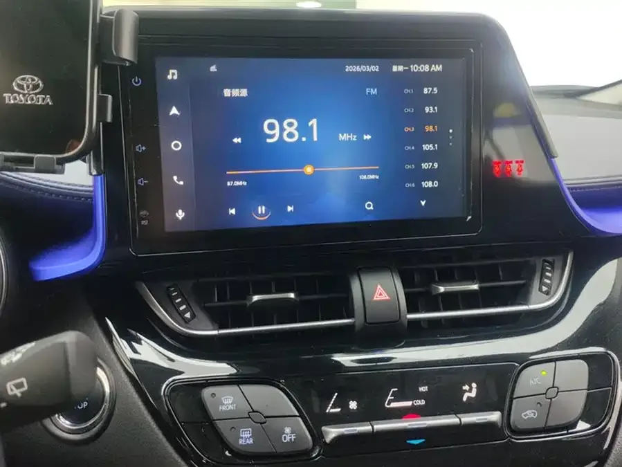 Toyota C-HR 2021 2.0L Luxury Edition 2023 — миниатюра 4
