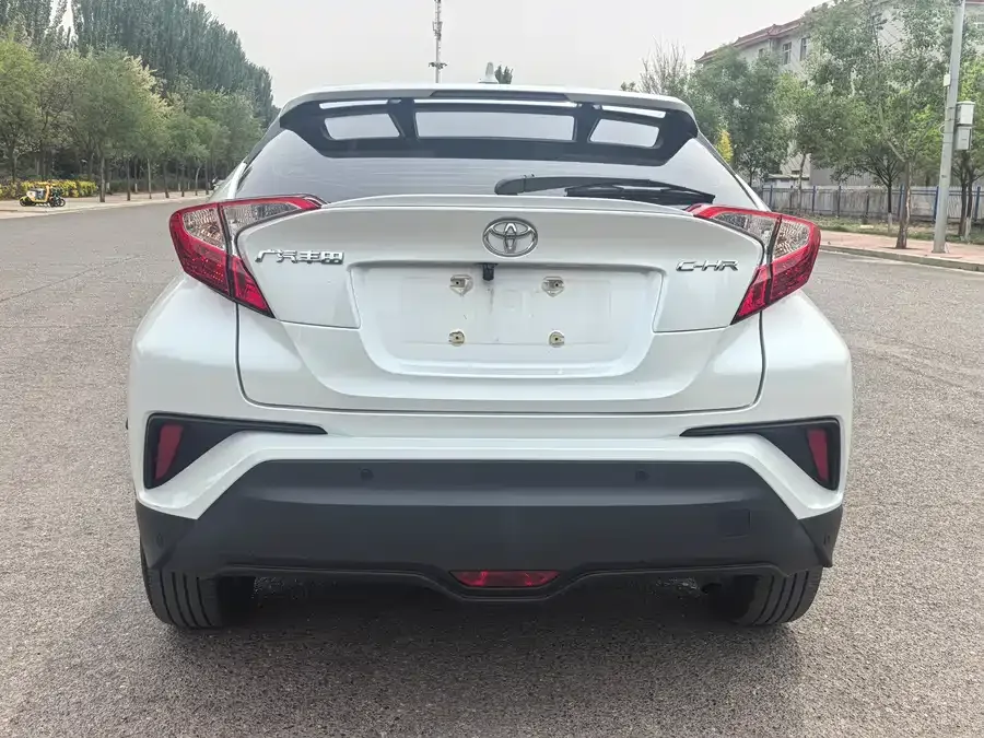 Toyota C-HR 2023 2.0L Comfort Edition 2024 — миниатюра 5