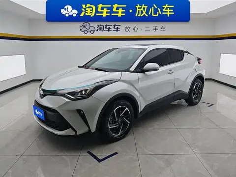 Toyota C-HR 2024 buy in Moscow