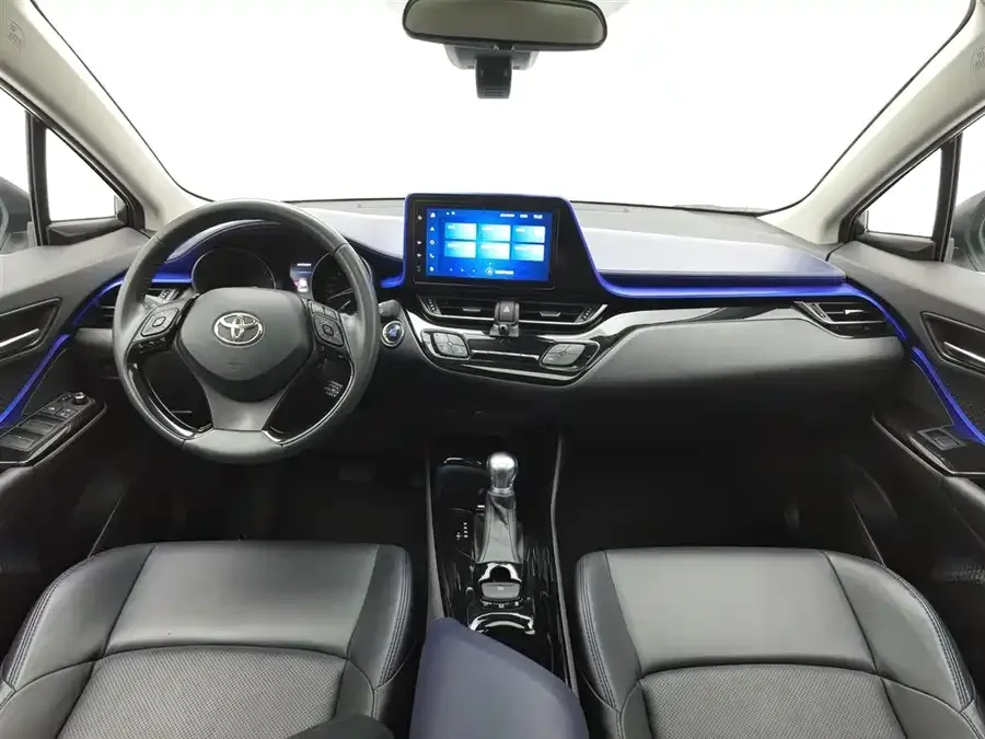 Toyota C-HR 2021 2.0L Luxury Edition 2023 — миниатюра 2
