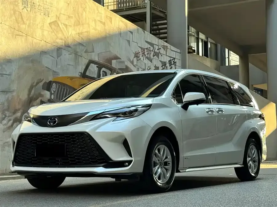 Toyota Granvia 2025